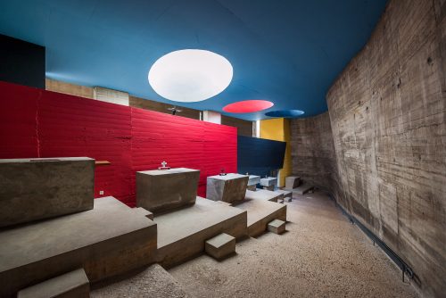 Couvent Sainte Marie de La Tourette, 1953